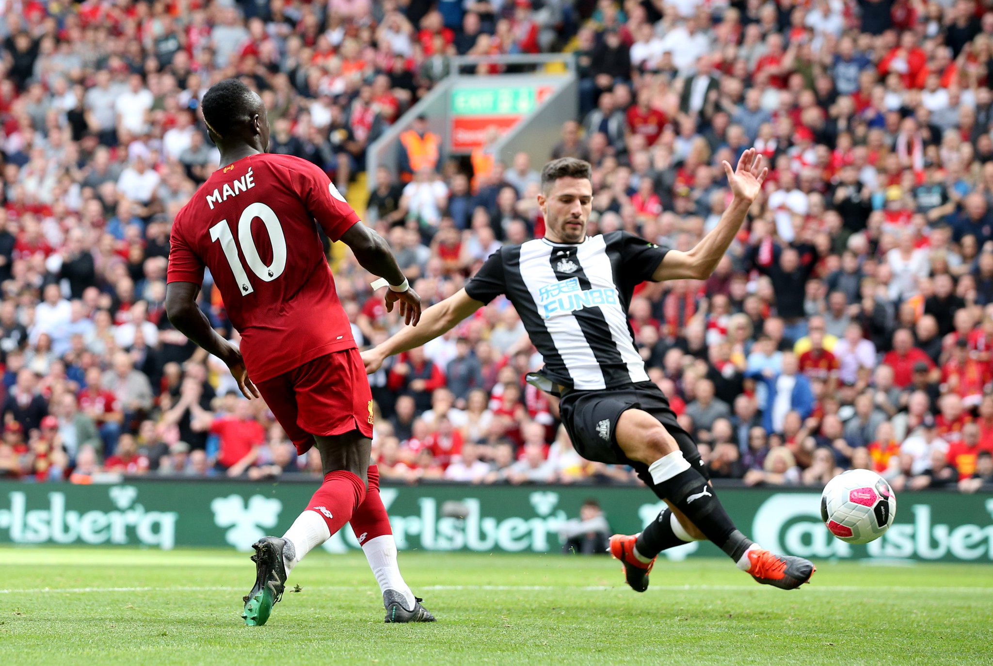 球场上赢得 球场上赢得